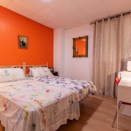 ולנסיה Mirador 2 Del Mercado Central - Habitacion Con Bano Privado En El Centro De La Ciudad Vella מראה חיצוני תמונה