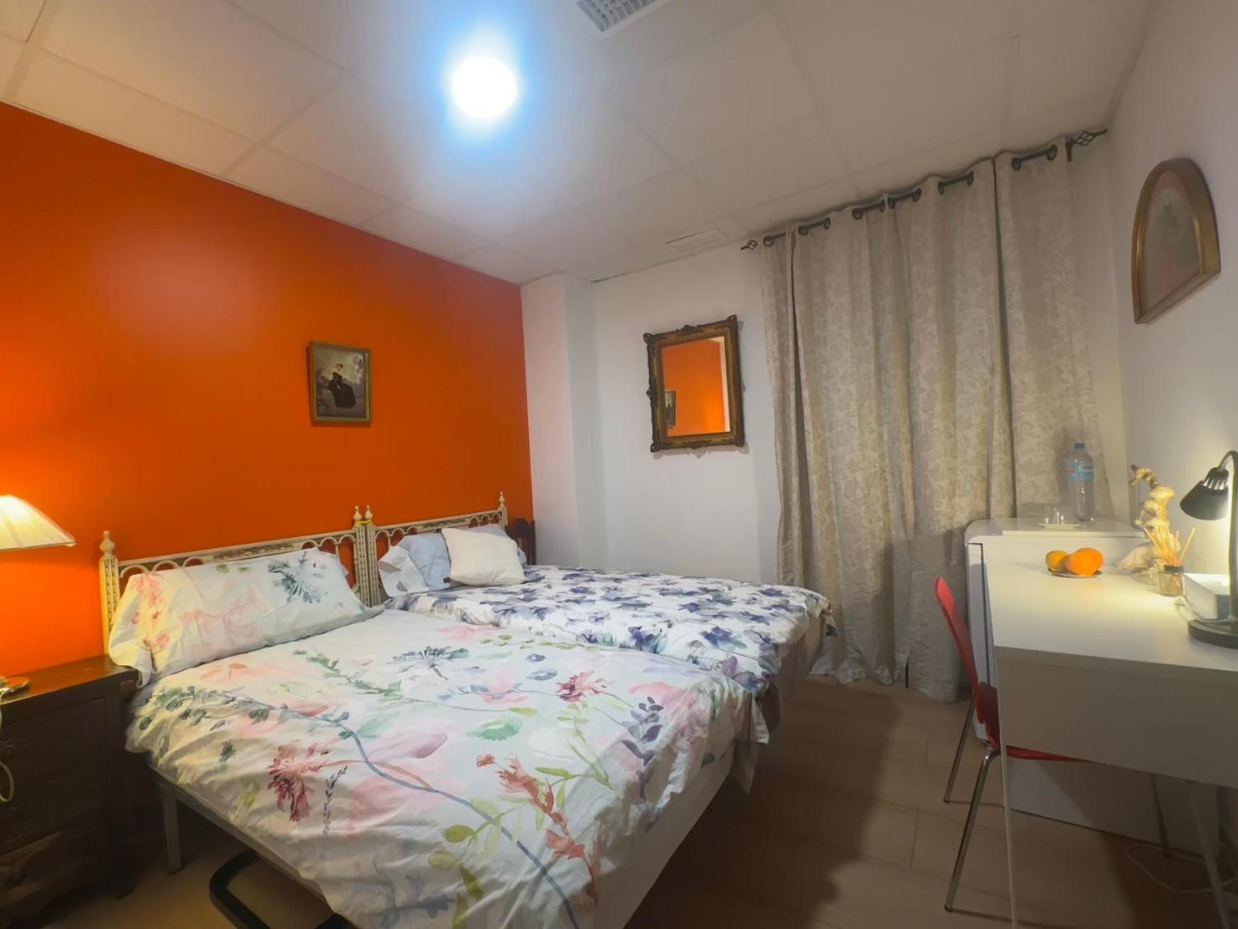ולנסיה Mirador 2 Del Mercado Central - Habitacion Con Bano Privado En El Centro De La Ciudad Vella מראה חיצוני תמונה