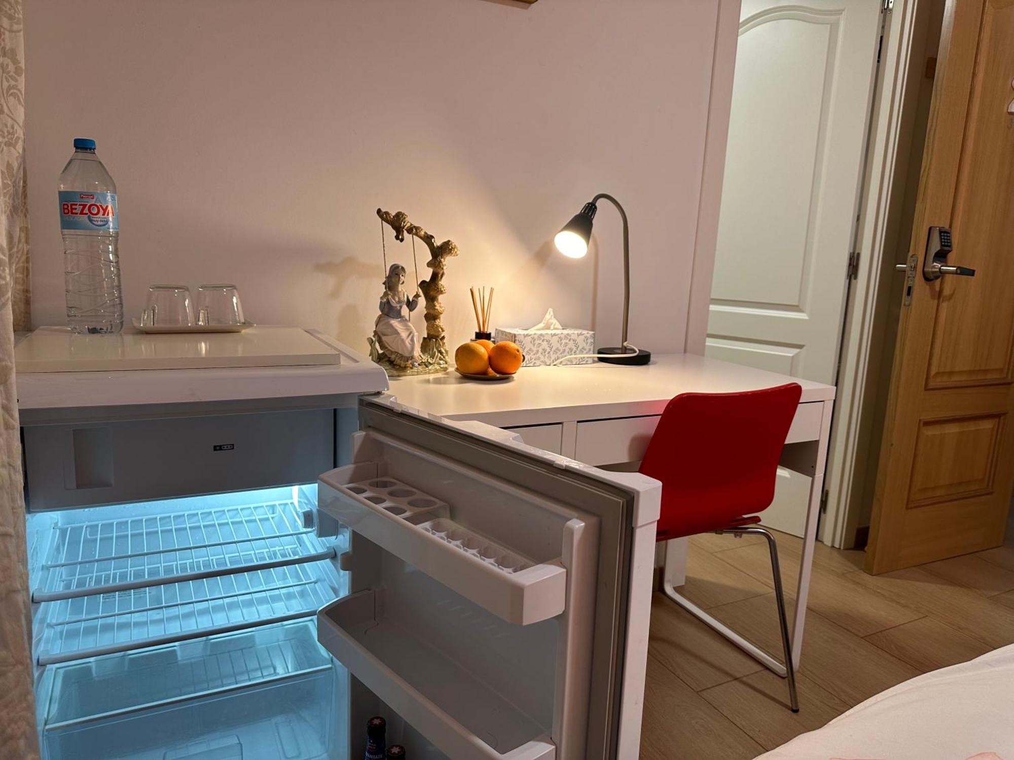 ולנסיה Mirador 2 Del Mercado Central - Habitacion Con Bano Privado En El Centro De La Ciudad Vella מראה חיצוני תמונה
