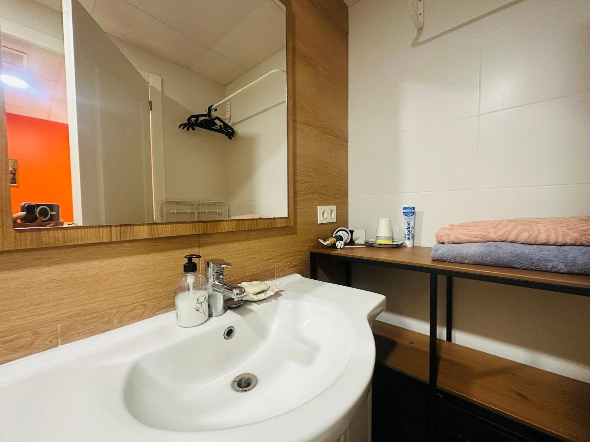 ולנסיה Mirador 2 Del Mercado Central - Habitacion Con Bano Privado En El Centro De La Ciudad Vella מראה חיצוני תמונה